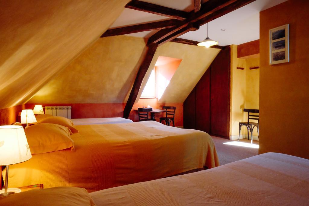 Le Poujastou Bed & Breakfast Juzet-de-Luchon Luaran gambar