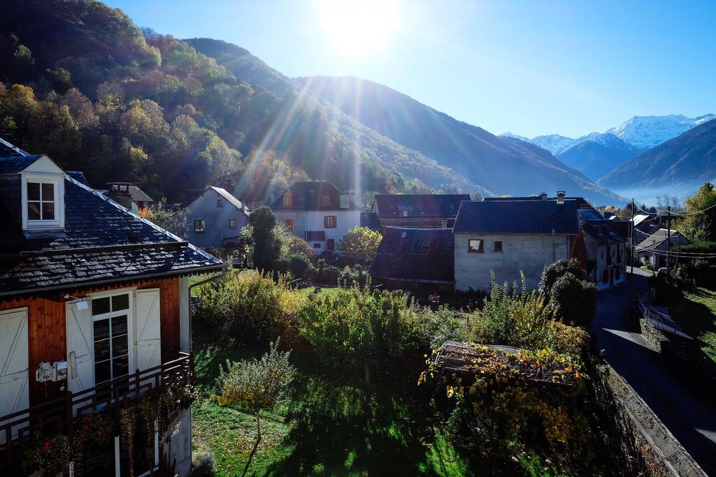 Le Poujastou Bed & Breakfast Juzet-de-Luchon Luaran gambar